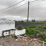 Casa Antonia Reyes, A La Sombra De Famara Munique