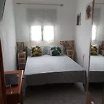 شقة Casa Antonia Reyes, A La Sombra De Famara *