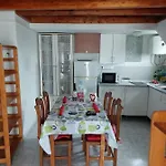 شقة Casa Antonia Reyes, A La Sombra De Famara *