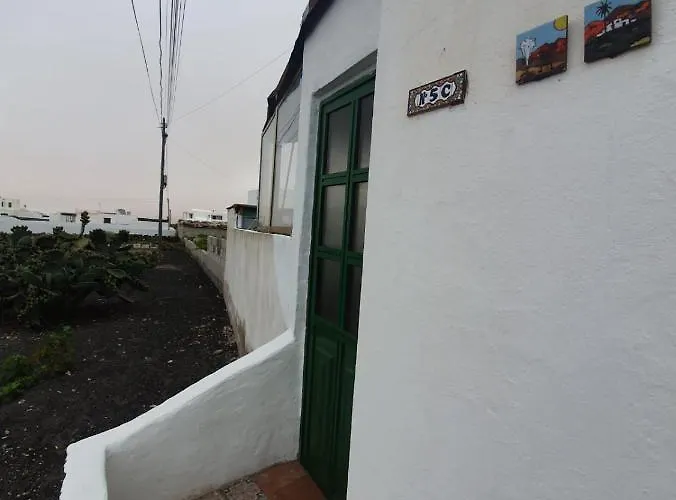 Casa Antonia Reyes, A La Sombra De Famara * Munique