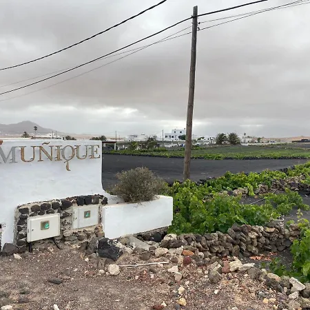 Casa Antonia Reyes, A La Sombra De Famara Munique