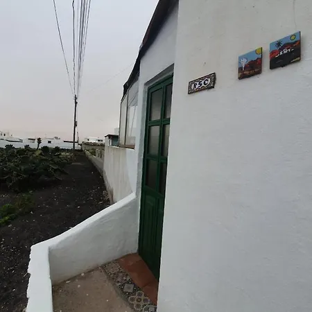 Casa Antonia Reyes, A La Sombra De Famara * Munique