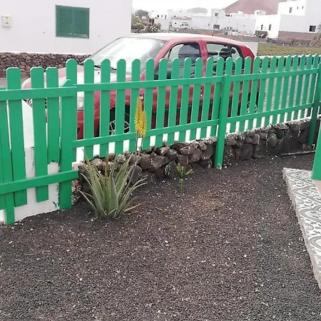 شقة Casa Antonia Reyes, A La Sombra De Famara