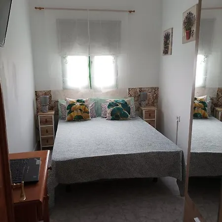 شقة Casa Antonia Reyes, A La Sombra De Famara *