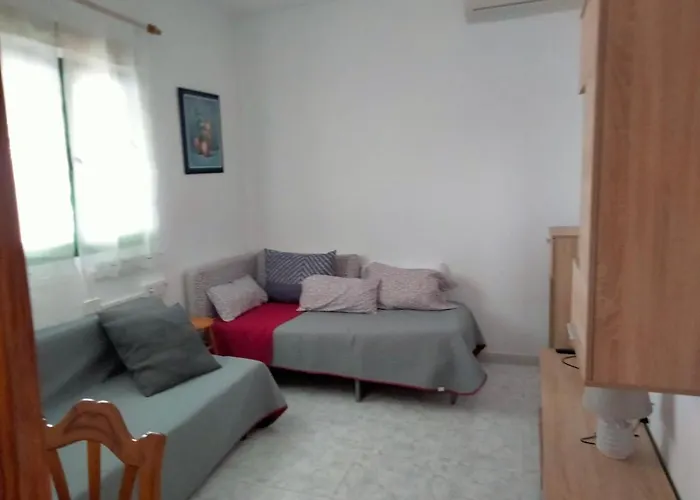 Casa Antonia Reyes, A La Sombra De Famara Appartamento