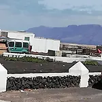 Casa Antonia Reyes, A La Sombra De Famara Munique