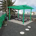 Casa Antonia Reyes, A La Sombra De Famara Appartement Munique