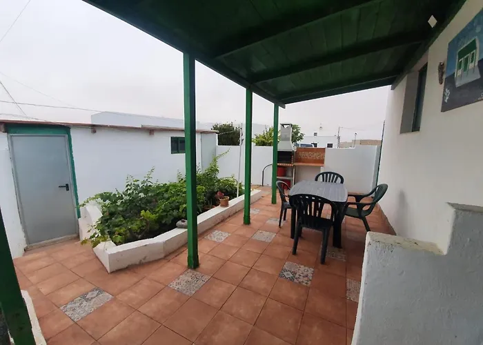 Casa Antonia Reyes, A La Sombra De Famara * Munique